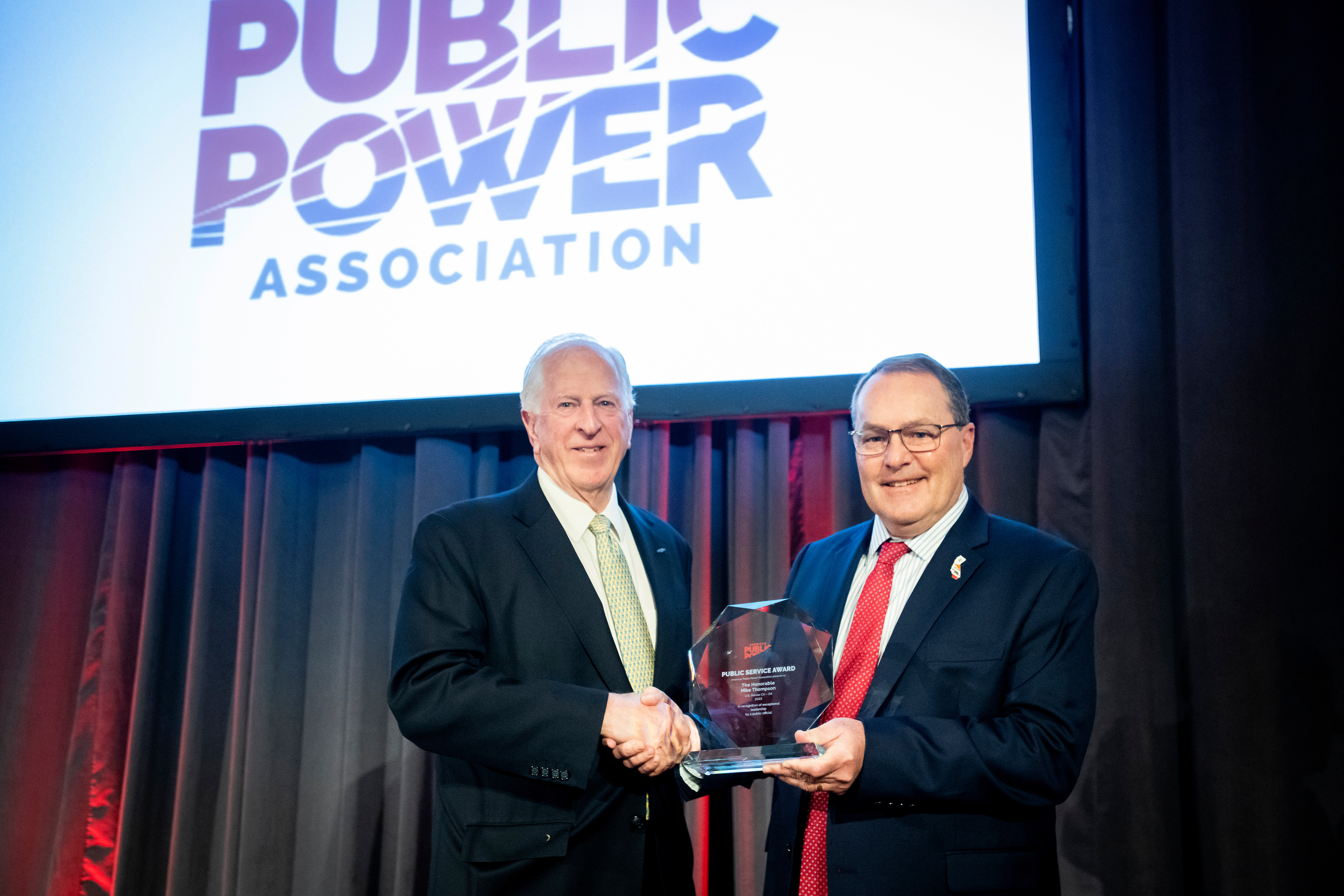 Randy Howard, General Manager of the Northern California Power Agency, Presents APPA’s Public Service Award to Rep. Mike Thompson (D-CA).