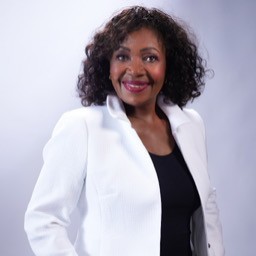 Phyllis Currie Headshot