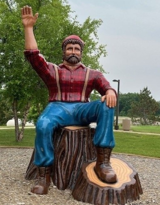 Brainerd's Paul Bunyan statue.