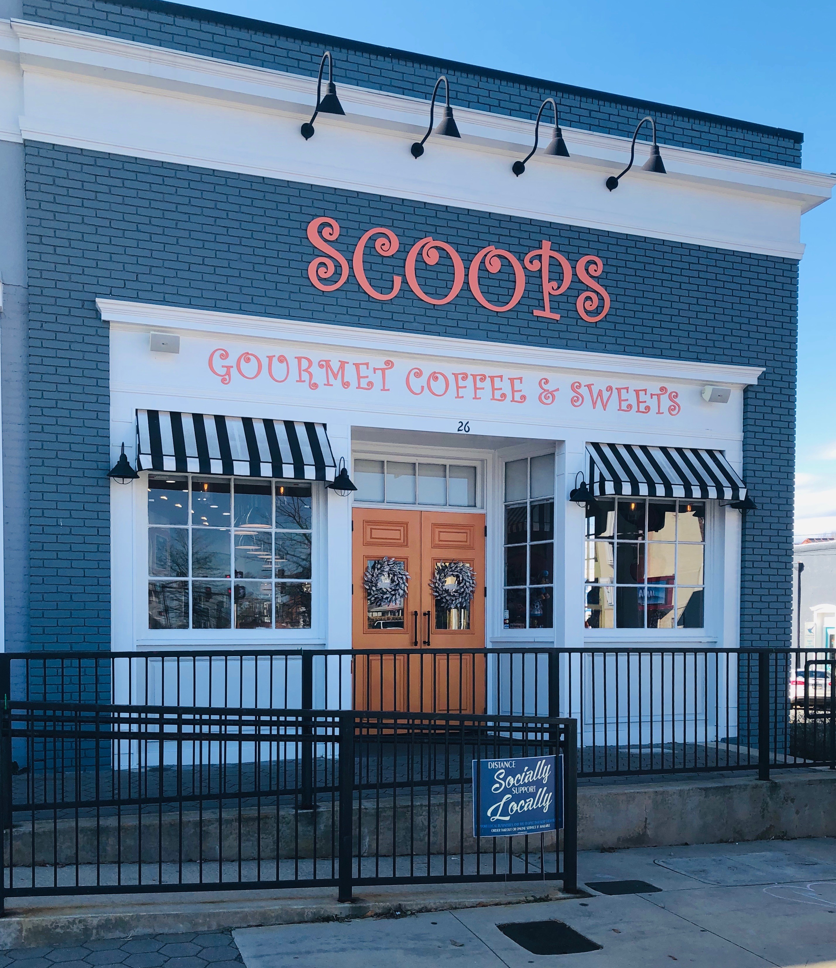 scoops