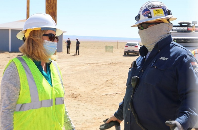 APPA President and CEO Joy Ditto visits the Navajo Nation to join the Navajo Tribal Utility Authority (NTUA) for Light Up Navajo III.
