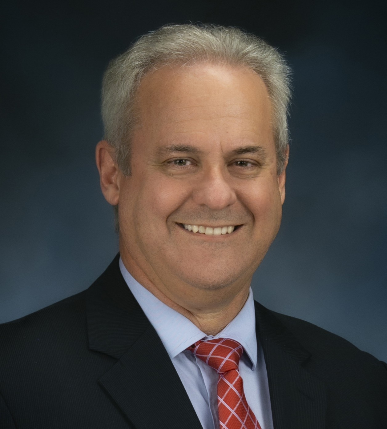 Tom Kent headshot