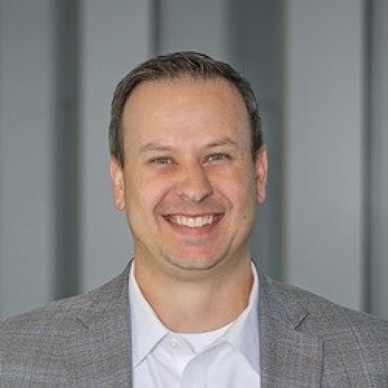Matthew Lind head shot