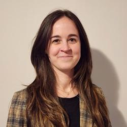 Katelyn Leahy Barb Headshot