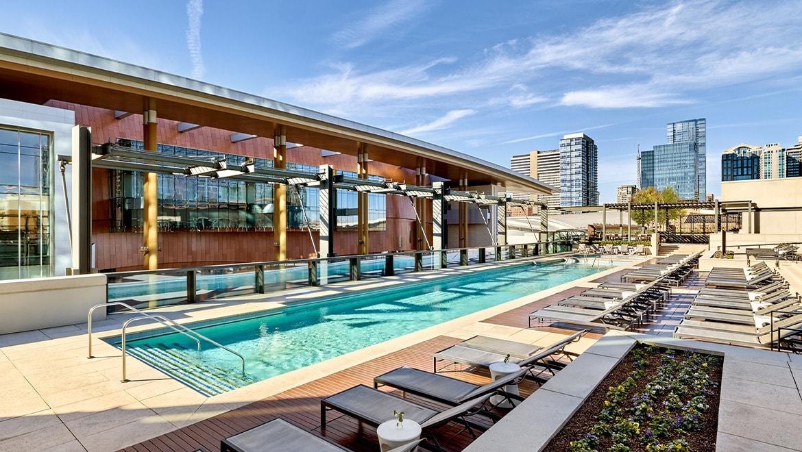 Omni Nashville outdoor pool