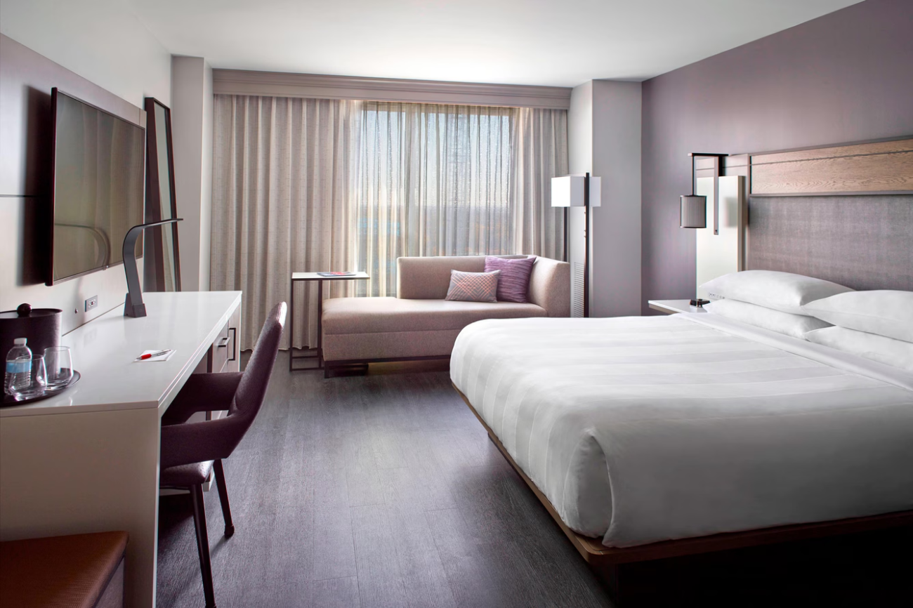 Raleigh Marriott Downtown guestroom