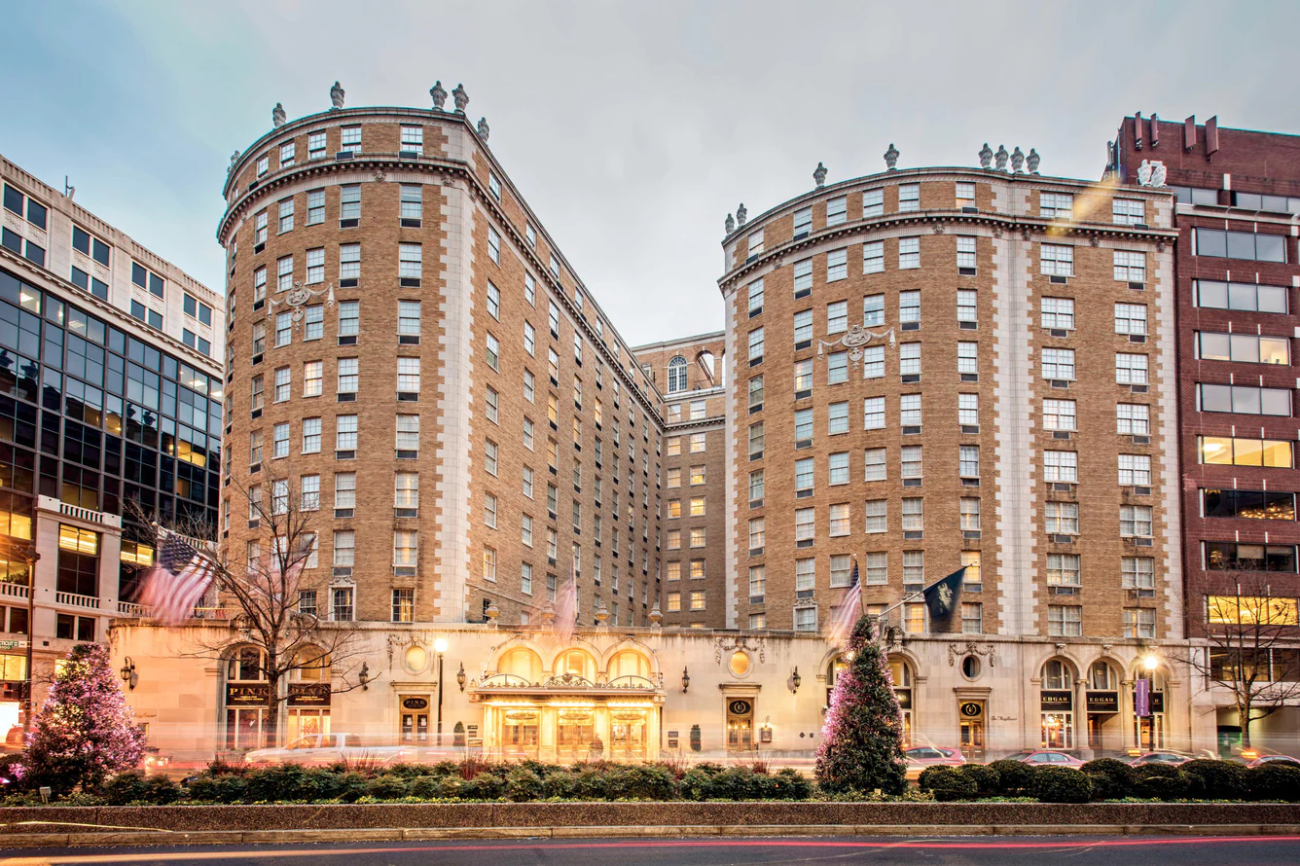 Mayflower Hotel exterior