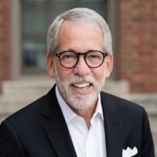 Bruce Hennes Headshot