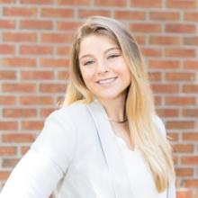 Emily Zegowitz head shot