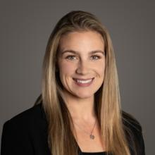Dani Taylor Headshot