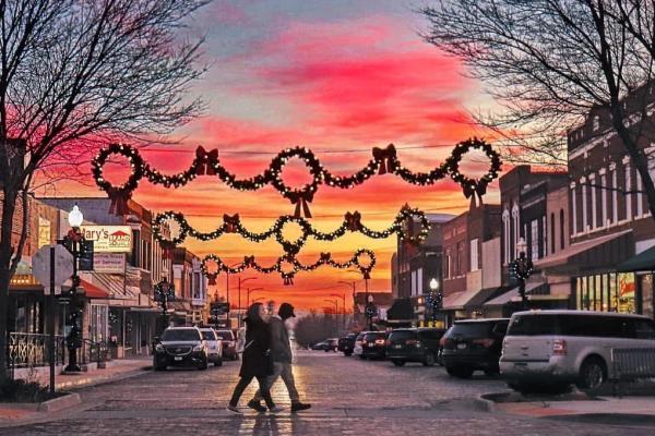 Downtown Falls City, NE at christmastime. Photo by Nikki McKim, Falls City Journal 