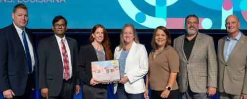 Scott Corwin presenting an award at the 2025 APPA National Conference